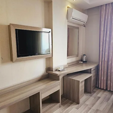 Hotel Airport Coast 3*