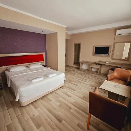 Airport Coast 3*