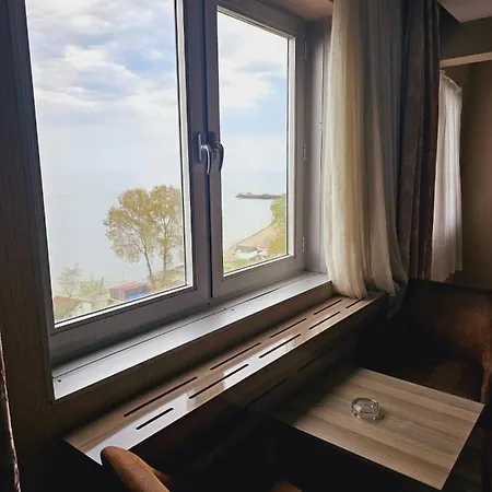 Airport Coast 3*